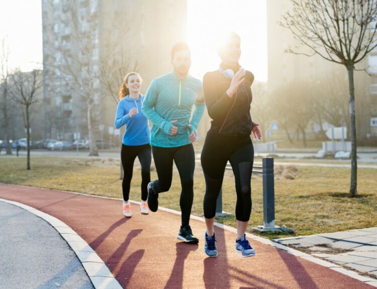 Mayapada Hospital | Olahraga Sehat, Pagi atau Malam?