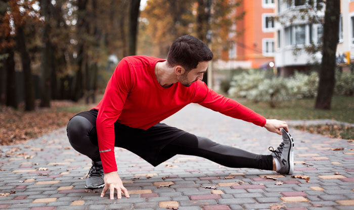 7 Gerakan Pemanasan Sebelum Lari agar Tidak Mudah Cedera - KlikDokter